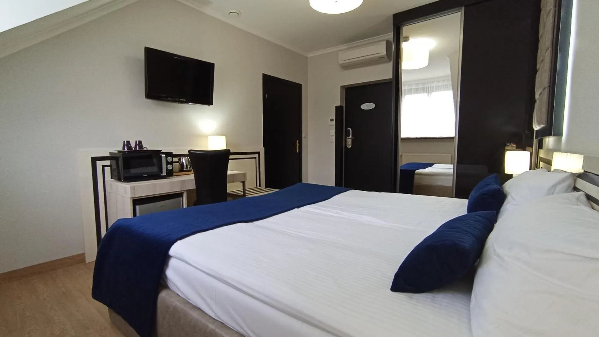 Aparthotel Kontrast Cracovia