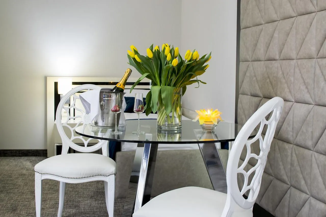 Aparthotel Kontrast Cracovia