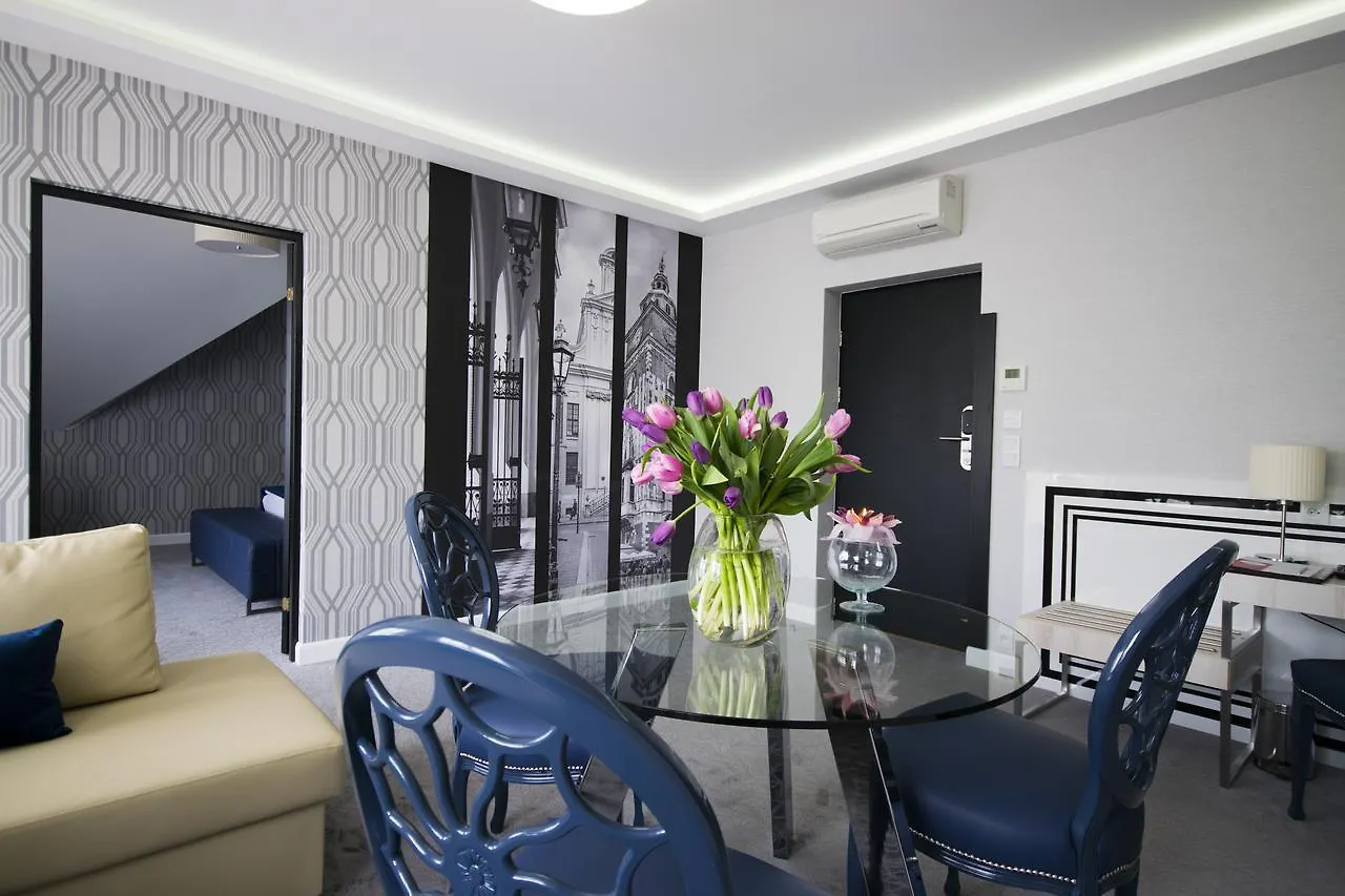 Aparthotel Kontrast Cracovia 4*,